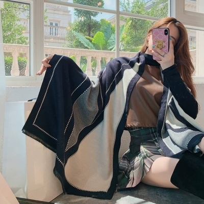 夏季空调房披肩外搭女2025新款办公室午睡盖毯护脖子夏天薄款围巾