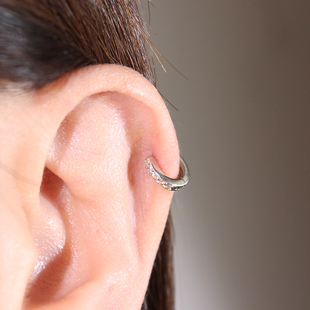 耳骨钉纯银耳骨环小耳扣一排钻超闪耳圈男女情侣耳环睡觉可戴耳钉