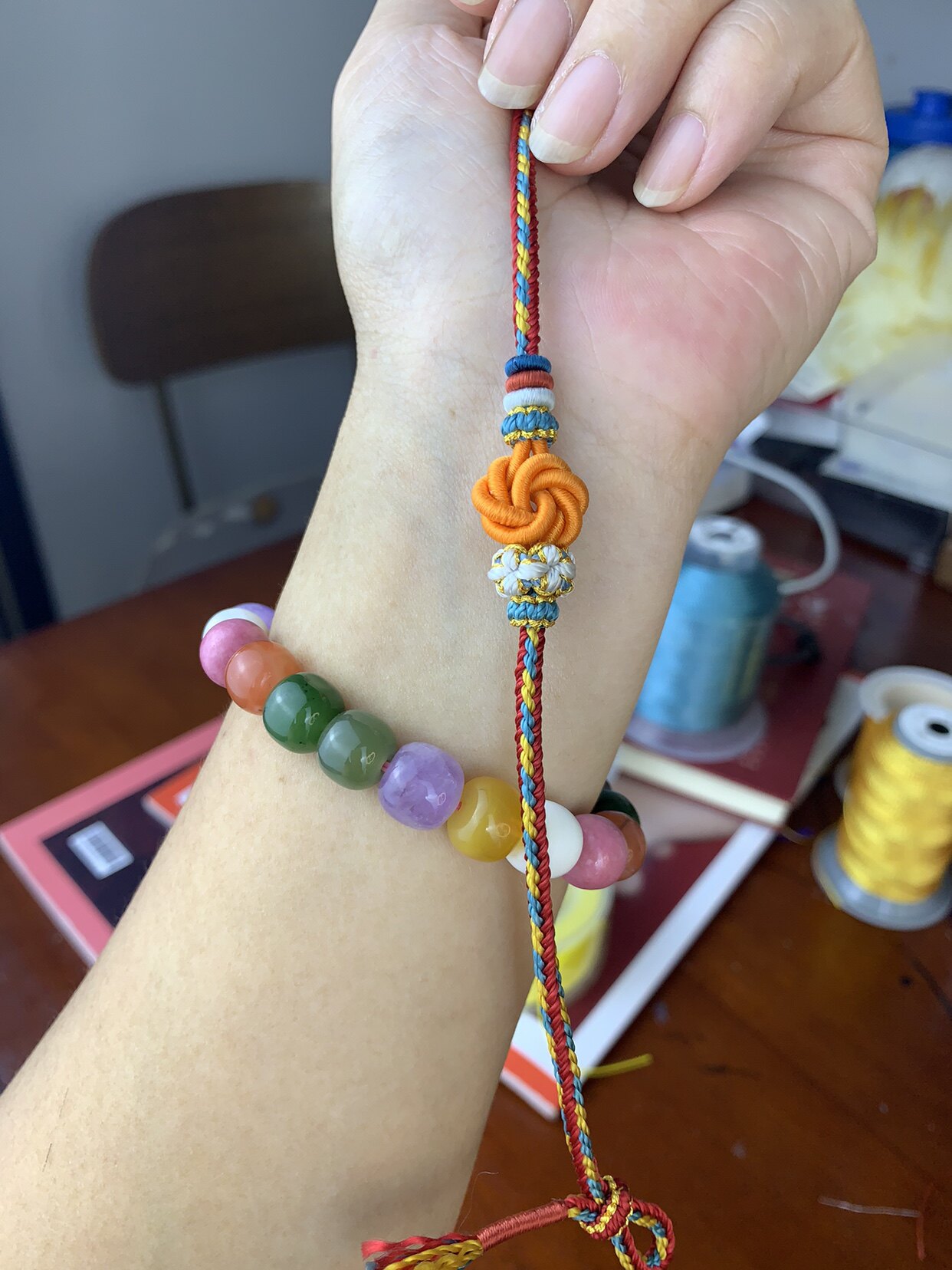 曼陀罗结18股股线红色手绳手工编织编绳桃花结撞色流苏手围可调节