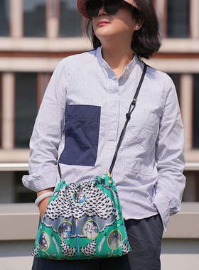 孔雀 真丝手提包 丝绸印花休闲度假通勤桑蚕丝袋子