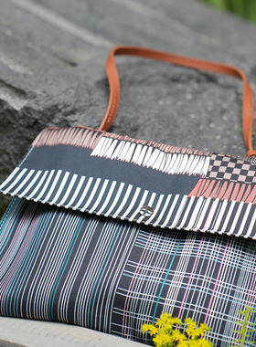 经纬 丝绸印花休闲手提包斜跨通勤信封包真丝腋下包袋子