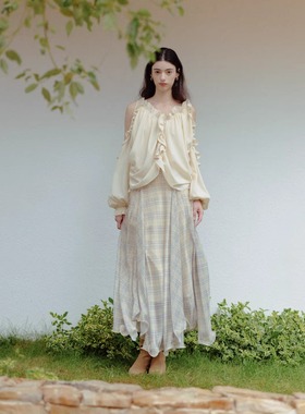 Te by frigid.Org 26早春系列 仙气露肩荷叶边雪纺衫