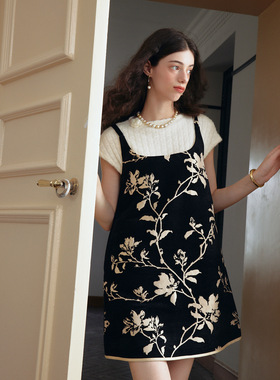 Te by frigidOrg 老钱新中式 新品浪漫雪呢绒双面提花吊带连衣裙