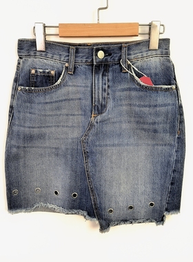 依念E家品牌折扣 下摆不规则流苏蓝色牛仔半裙EEWJ82103B