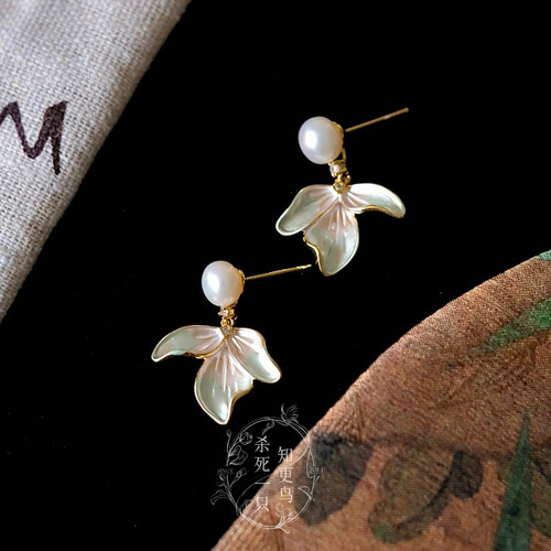 春夏仙气新中式淡水珍珠花朵耳钉