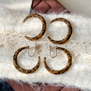 复古时髦甜酷秋冬植绒豹纹C形耳圈耳环无耳洞耳夹女 豹子女士