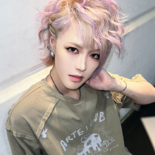 ACLUB白夜「毒苹果」美式 情侣男女亚文化 复古正肩做旧t恤破洞中袖