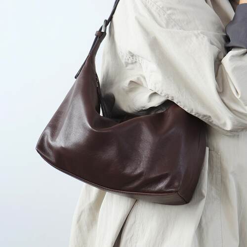 腋下包布谷森林羊皮软皮饺子包大