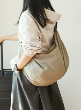 布谷森林女士新款大容量布包日系斜挎尼龙包简约单肩潮酷女包B538