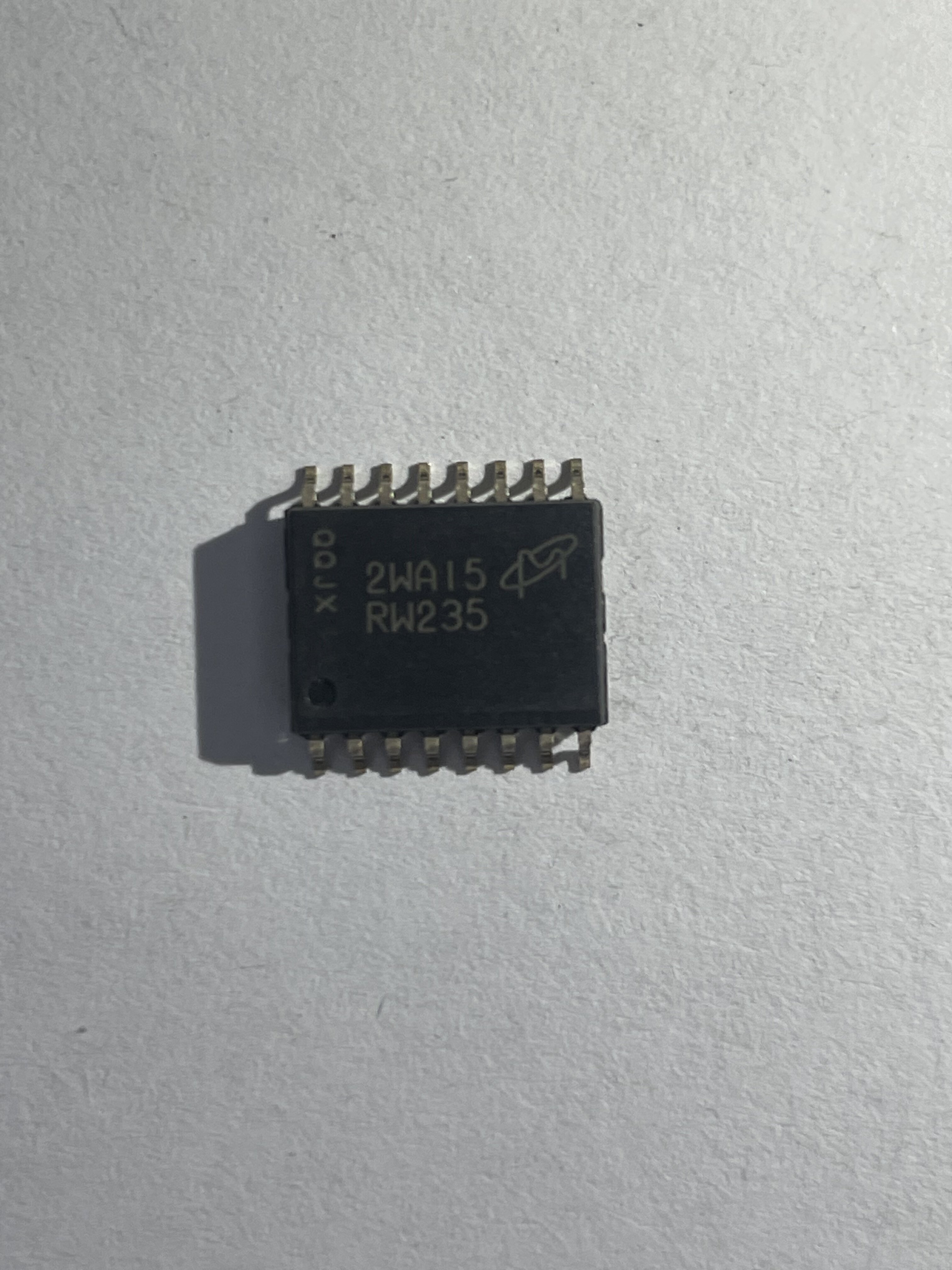 全新原装 RW207 RW191 RW244 RW216 RW235 RW182 闪存芯片