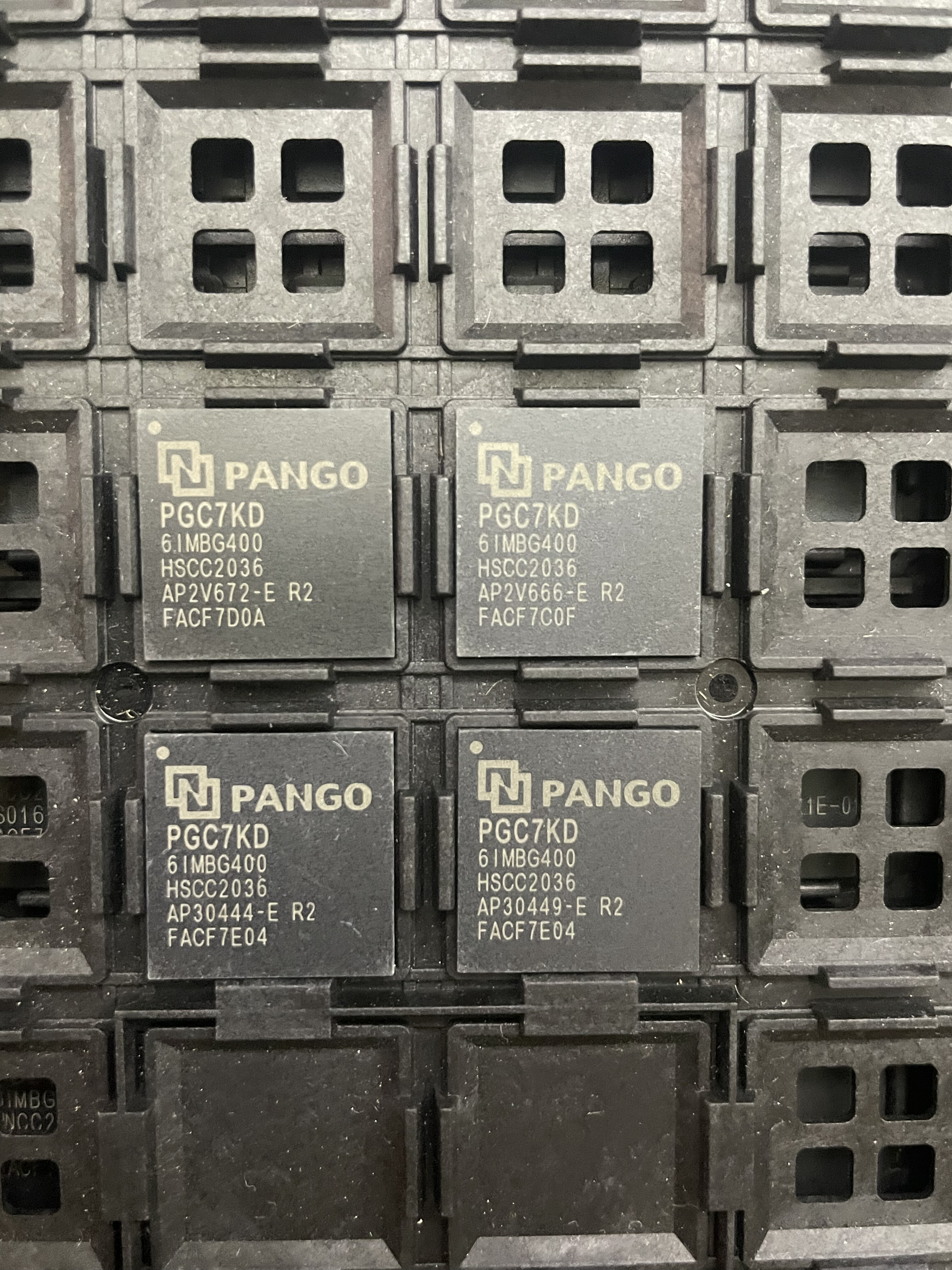 全新原装现货直拍 紫光同创 PGC7KD PGC7KD-6IMBG400 BGA封装