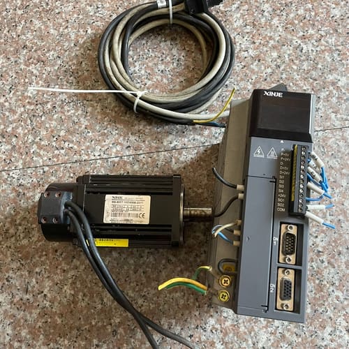 议价信捷驱动电机伺服套装DS2-20P7-BSW 电机MS-80可维修 - 实物图