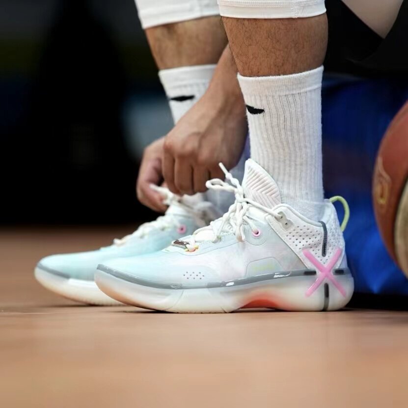 李宁篮球鞋冬韦德幻影6男低帮回弹耐磨防滑篮球场地鞋ABPU029