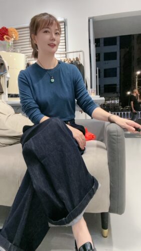 欧洲站AMORELLA柔软女极简百搭圆领修身显瘦长袖打底衫26T2630