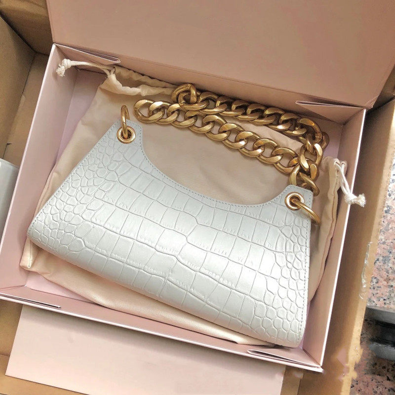 包包女2020新款潮粗链条单肩包大容量法棍包网红青蛙包小ck腋下包