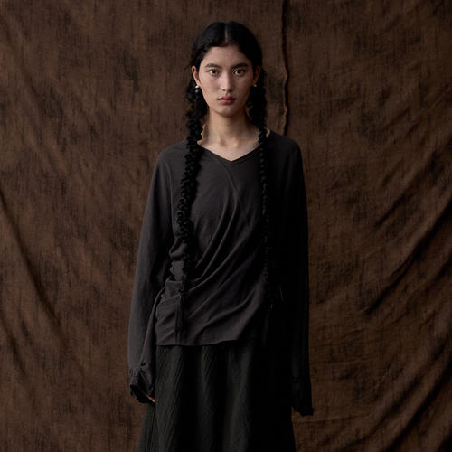 工匠风不对称解构褶皱长袖T恤