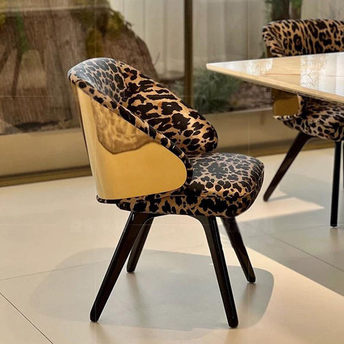 意式极简餐椅轻奢实木设计师餐椅