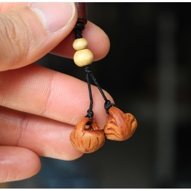 野生山桃核雕刻篮子吊坠项链钥匙扣桃骨桃篮兰子桃胡桃糊手机挂件