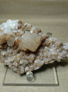 L47天然红色方解石结晶矿物晶体矿标原石摆件观赏石摆件calcite