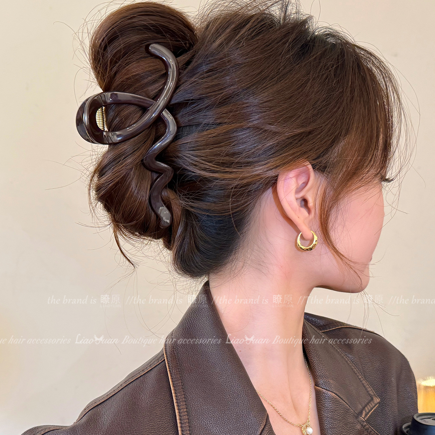 巧克力极简波浪大号抓夹