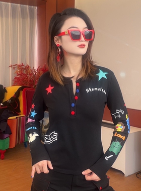 KM50037长袖印花V领T恤打底衫