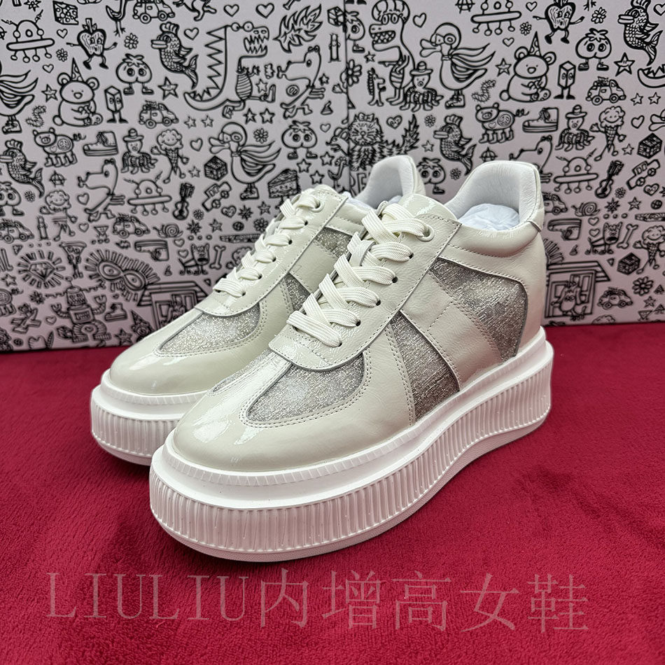 隐形内增高9CM超轻款休闲板鞋女