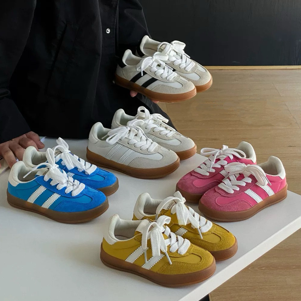 儿童德训鞋2026春季新款女童板鞋糖果色多巴胺真皮软底男童运动鞋