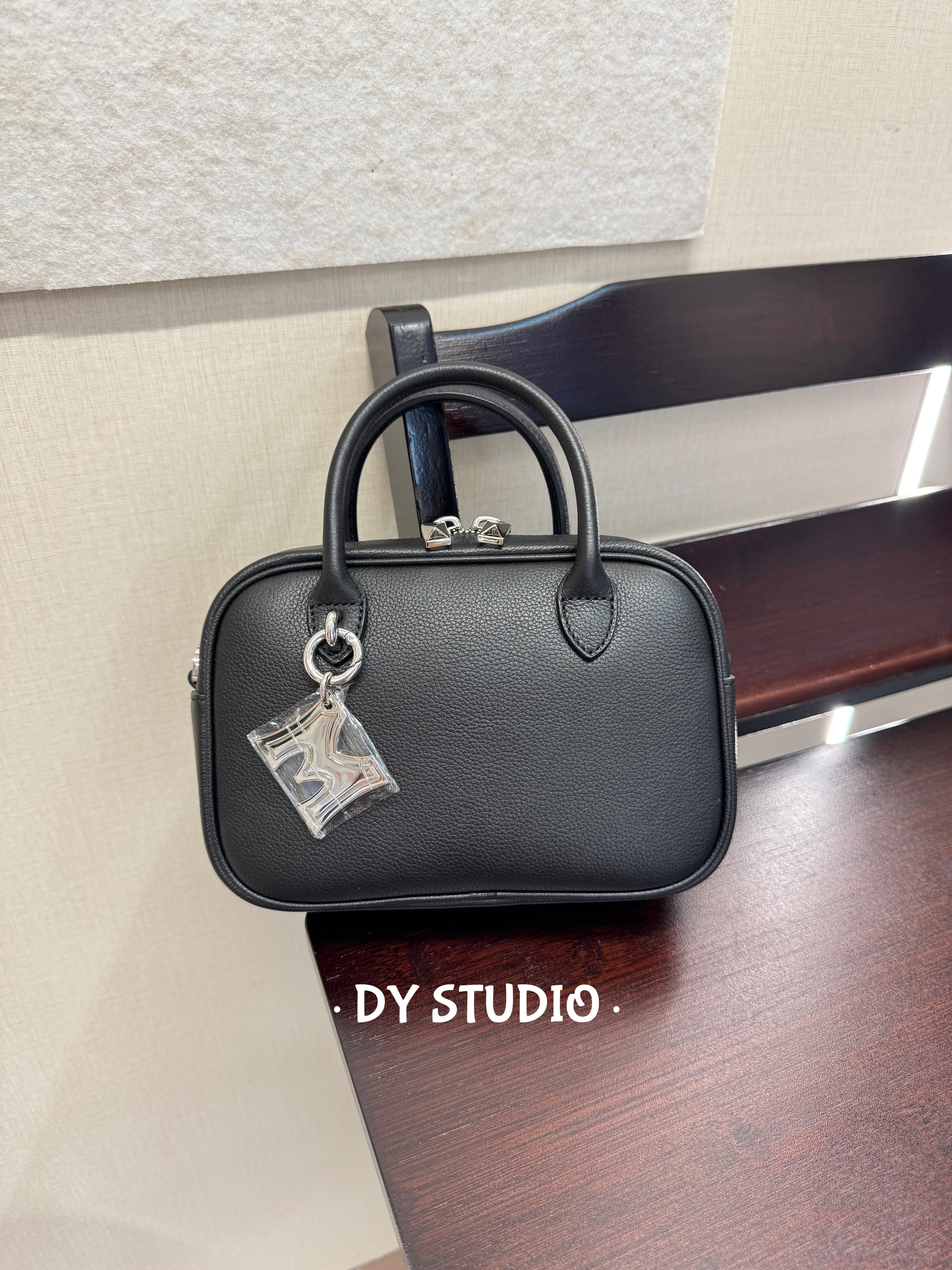 DY2025新款头层牛皮迷你波士顿手提斜挎包休闲百搭女包高品质