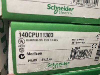 施耐德140cpu11303全新模块