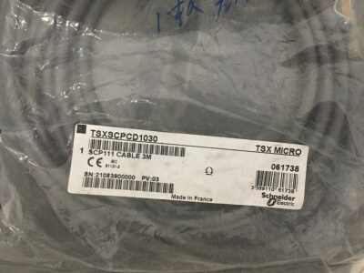 施耐德线缆TSXCDP203全新现货