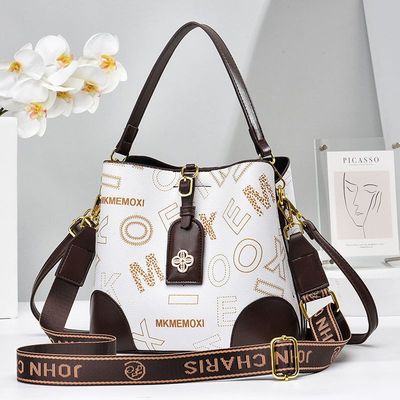 女士包包新款百搭休闲简约手提包