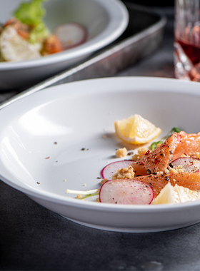 纯白色圆形盘中餐深盘菜盘子陶瓷  家用创意大容量意面沙拉盘饭盘