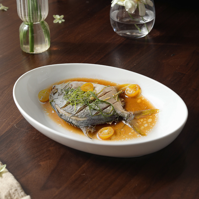 鱼盘高级感深鱼盘子椭圆形鱼盘家用2025新款大号纯白陶瓷餐具8寸