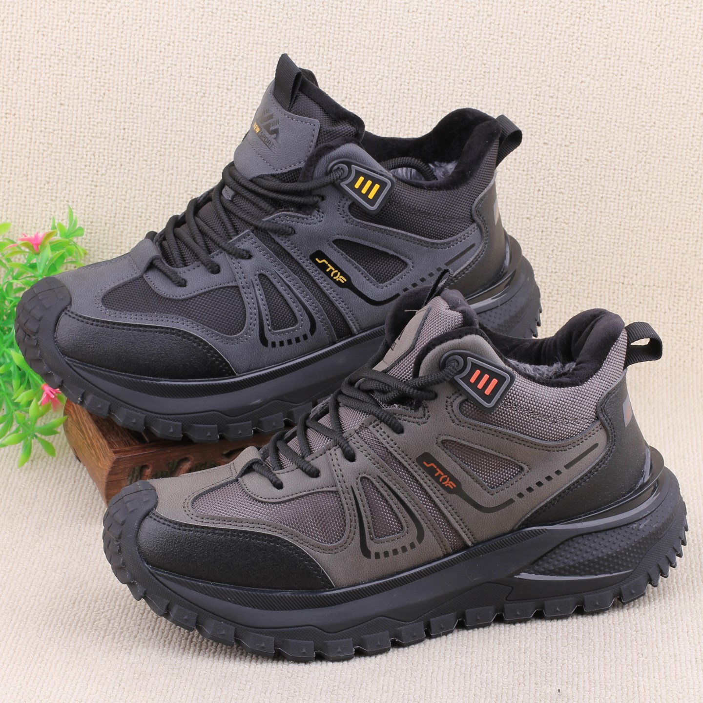 冬季加绒保暖防滑轻底防臭男棉鞋