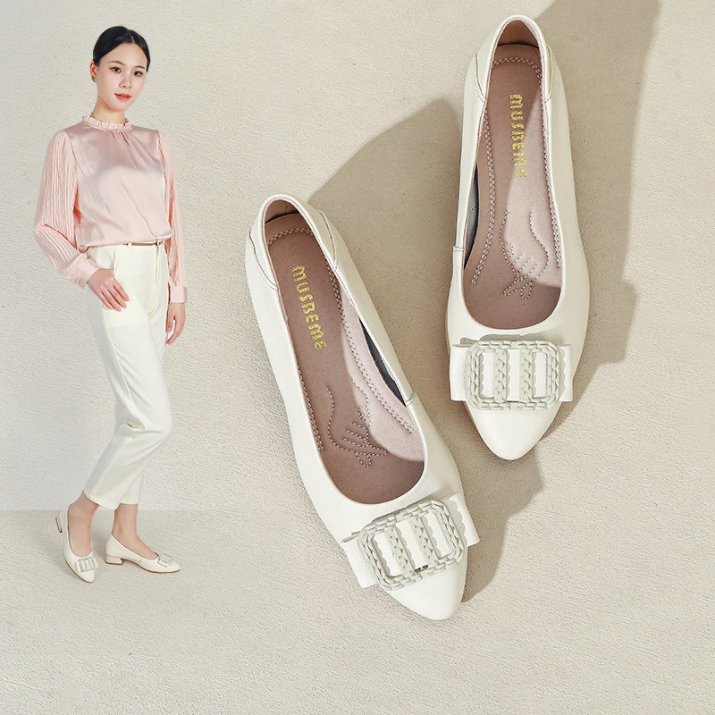 粗跟舒适妈妈中年大码休闲女鞋