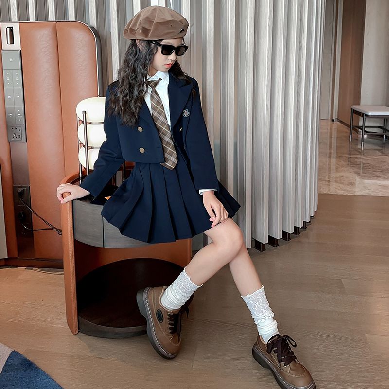 女童秋装2024新款洋气时髦西装大童套装儿童春秋学院风jk制服套裙