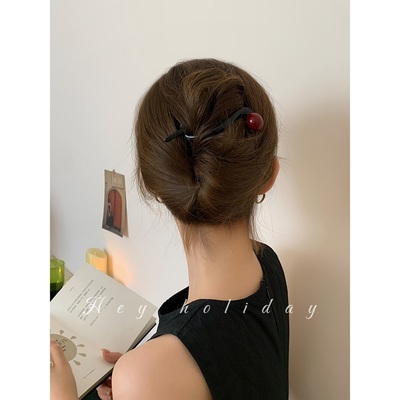 高级感珍珠一字夹2024新款扭扭夹发夹女后脑勺发量少盘发一字夹