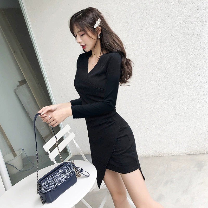 气质显身材不规则连衣裙女长袖2026秋季新款黑色紧身短裙辣妹上衣