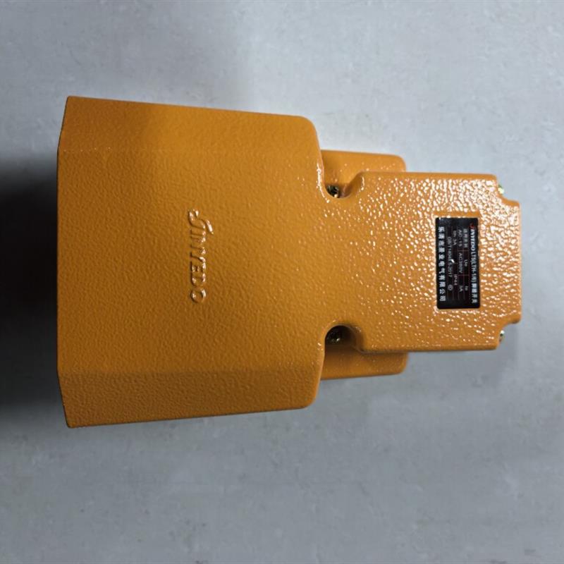 LT5(LTH-1/6)脚踏开关AC380V3A乐清市景业电气有限公司库房现货发