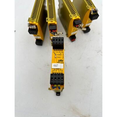 1 pce x PILZ PNOZ MO4P 773536 SAFETY RELAY AC 240V/6A DC 24V