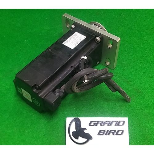 亚斯卡瓦 SGMAS-04A2A2B 交流电伺服电机,二手