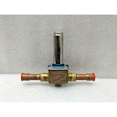 丹佛斯 032L1212 SOLENOID VALVE EVR-6 NC SOLDER ODF 3/8 英寸