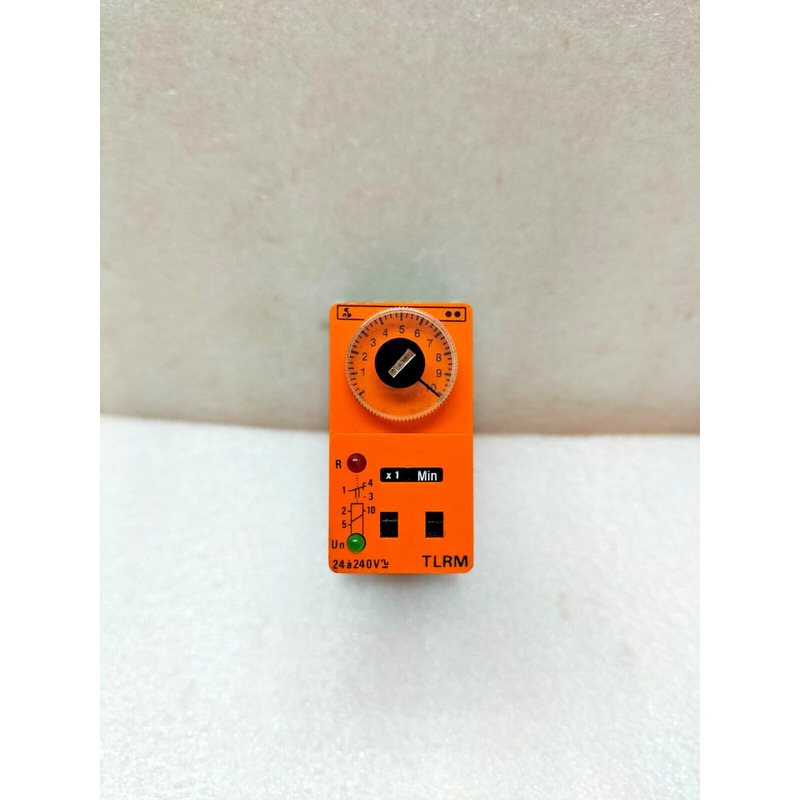 SYRELEC TLRM 定时继电器 240V 带底座