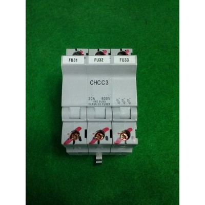 巴士 CHCC3 保险丝夹 30A 600V,二手