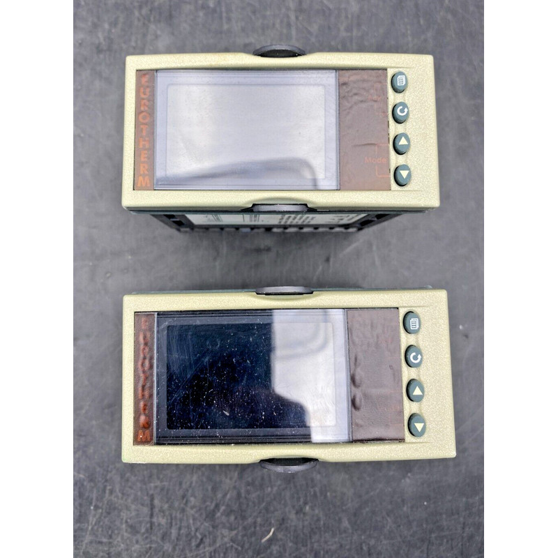 1pc x EUROTHERM 32H8/CC/VH/LRRX/X/XXX/S/FRA/FRA CONTROLEUR D