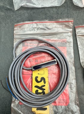 1pc x BAUMER ELECTRIC IFF 08.24.15/11 DETECTEUR DE PROXIMITE