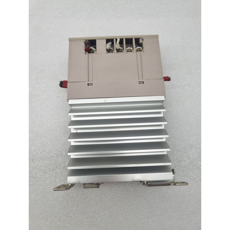 OMRON G3PC-220B-VD SOLID STATE RELAY