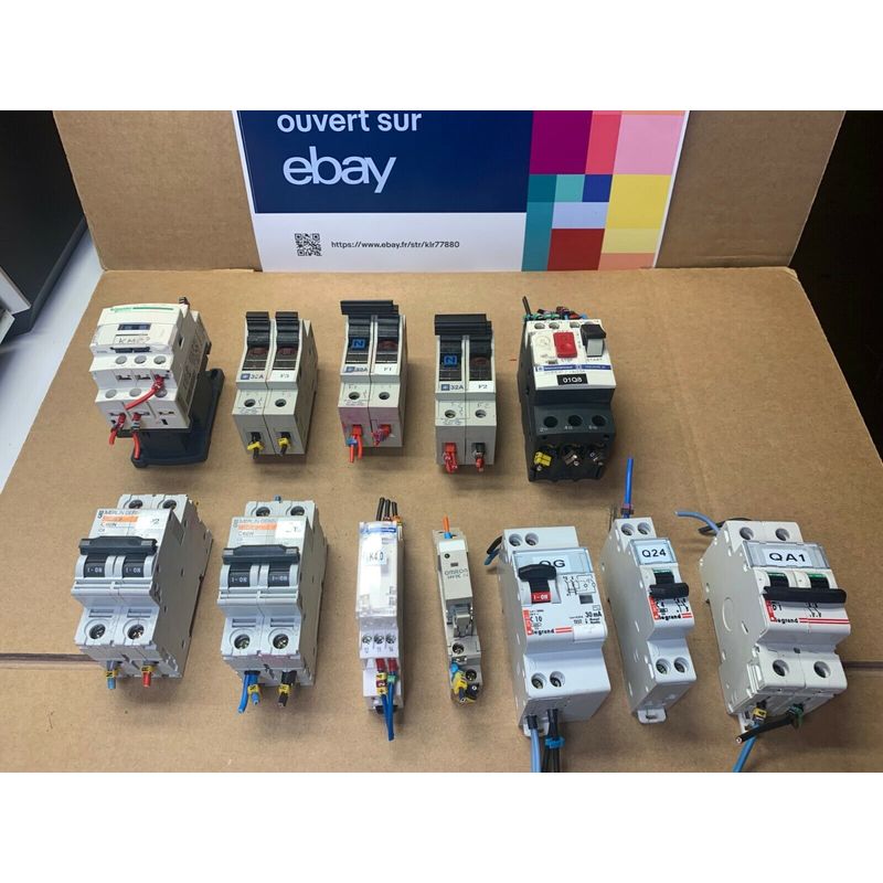 Lot de 12 pc x TELEMECANIQUE ...CAD32 + GV2ME07 +C60N + GK1