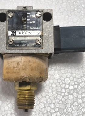 Huba Control DCM06 Mechanical Pressure Switch 200-600mbar