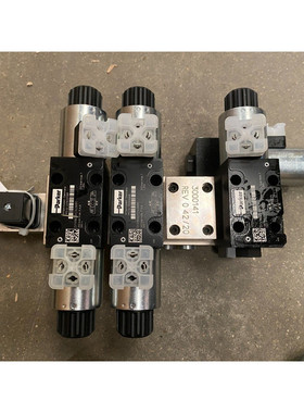 MPO 3000140 Barksdale 0417-651 Parker D1VW026BNJW91 x3pc Blo